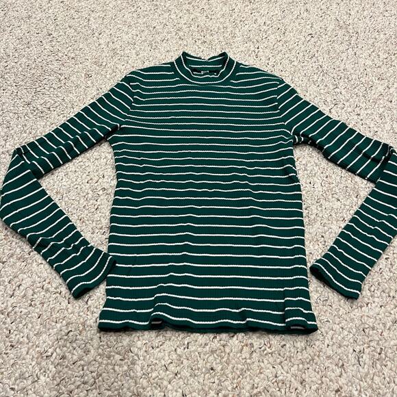Uniqlo Ribbed Mock Neck Long Sleeve Tee Sz S Green White Stripe Holiday Casual - Picture 1 of 6